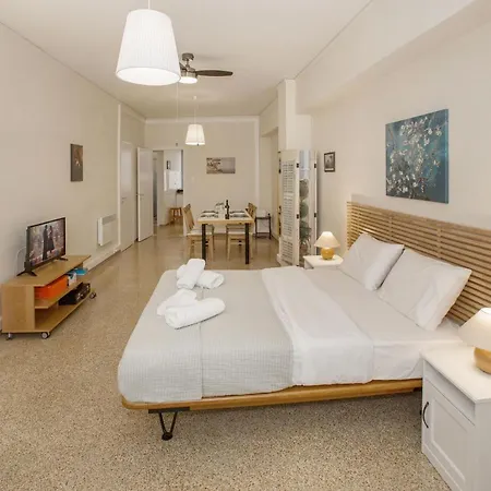 Central Apartment On Pedestrian Street By Ghh Athens Exterior photo