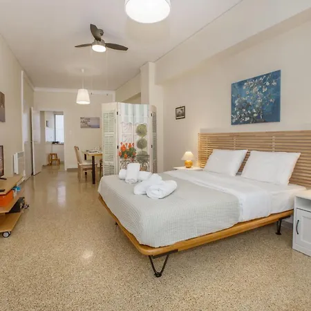 Central Apartment On Pedestrian Street By Ghh Athens Exterior photo
